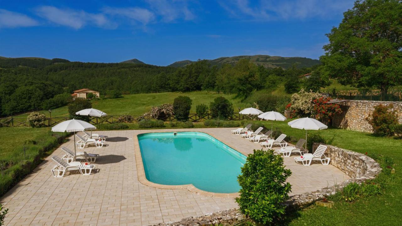 Villa Castello di Pupaggi Sellano Esterno foto