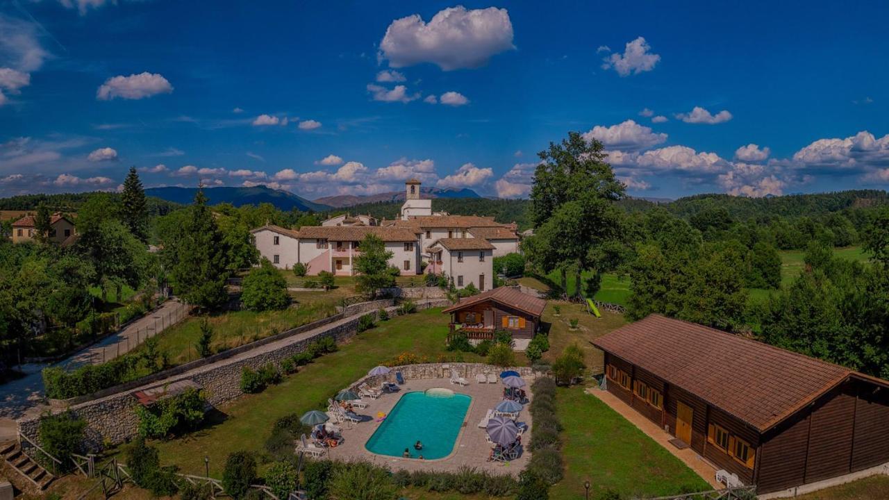 Villa Castello di Pupaggi Sellano Esterno foto
