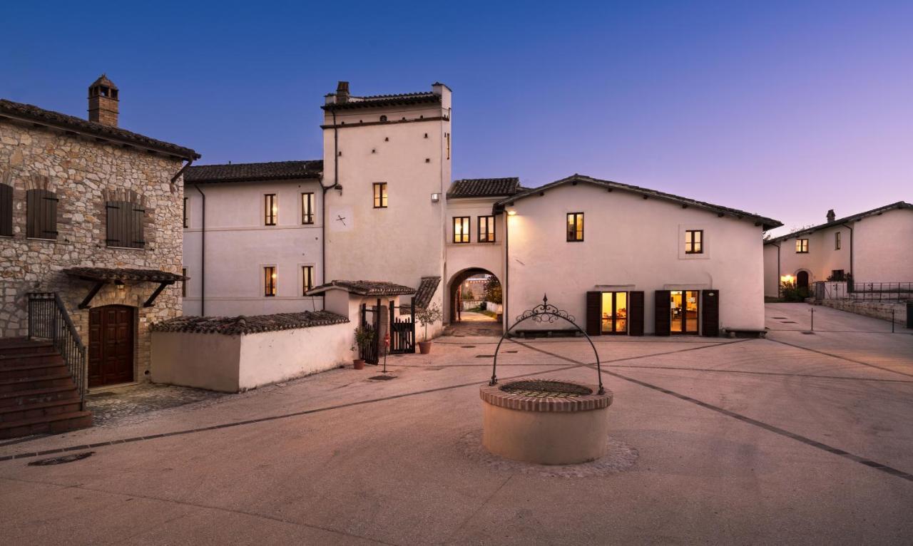 Villa Castello di Pupaggi Sellano Esterno foto