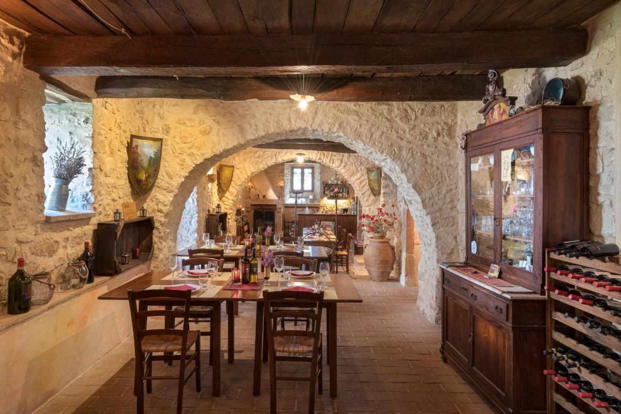 Villa Castello di Pupaggi Sellano Esterno foto