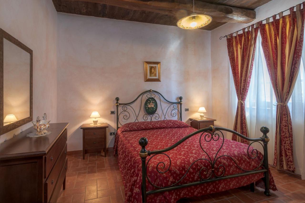 Villa Castello di Pupaggi Sellano Esterno foto